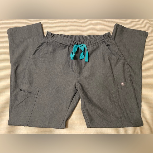 Figs Scrub Set - Picture 2 of 6